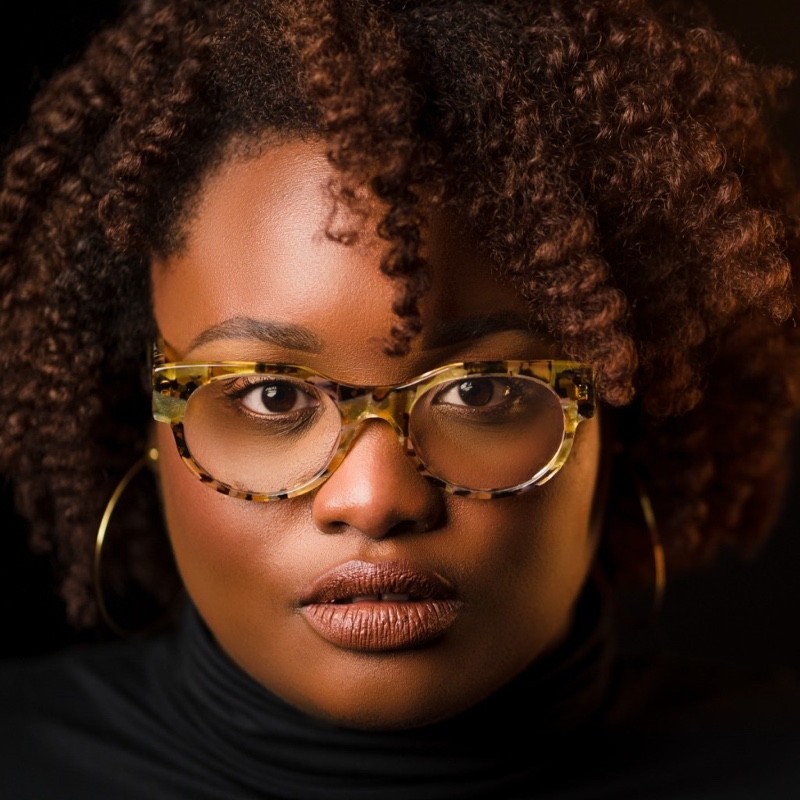 Lexi B., Tech Executive specializing in digital products and personal branding